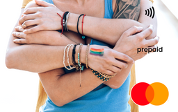 Lesbian couple Mastercard gift card shop at Gift Card Store