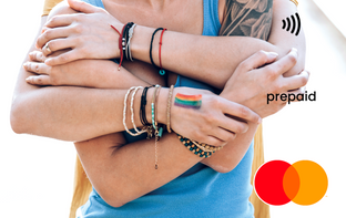 Lesbian couple Mastercard gift card shop at Gift Card Store